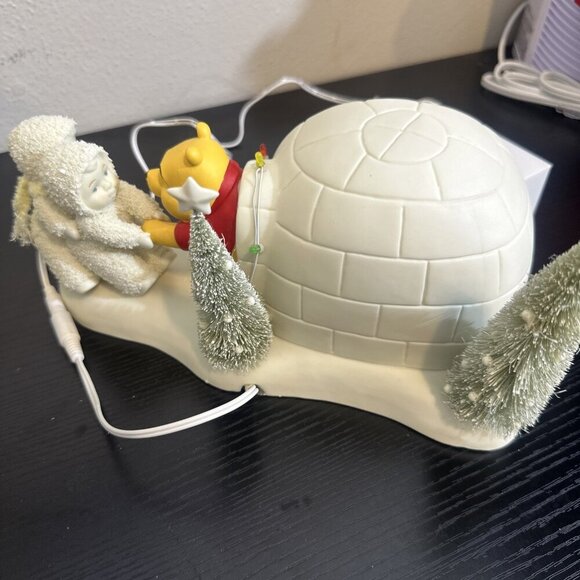 DEPT 56 SNOWBABIES Christmas "We'll Help You Through, Pooh" Lighted Disney Vtg - Picture 8 of 8